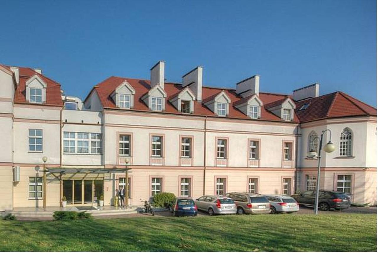 Hotel Calisia Kalisz Exterior foto